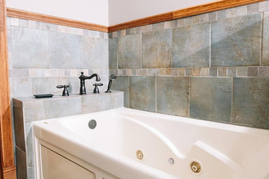 Relaxingrejuvenating 4Br 3 And Half Ba Cabin Munds Park Ngoại thất bức ảnh